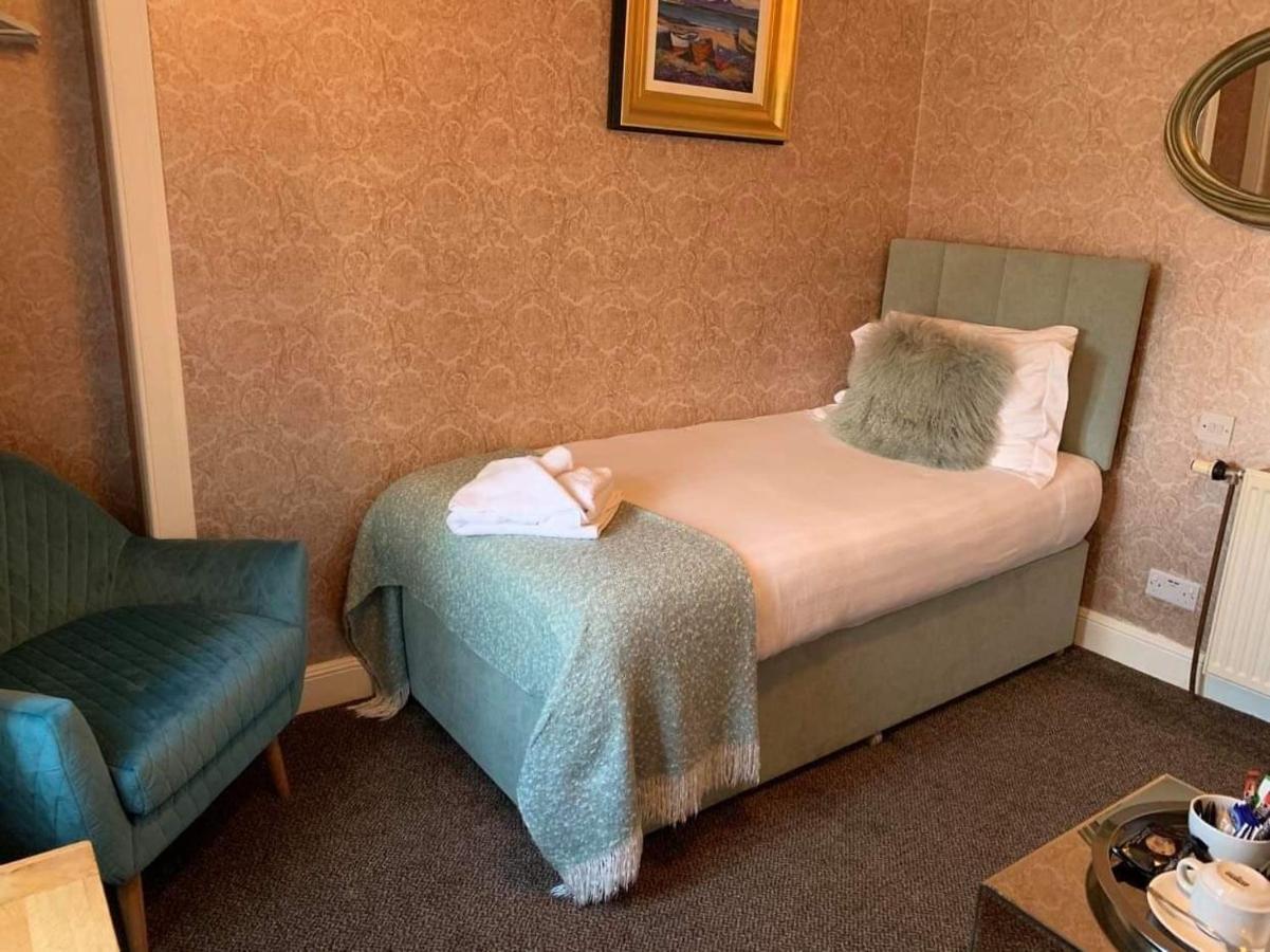 No. 1 Charlotte Street Hotell Port Ellen Exteriör bild